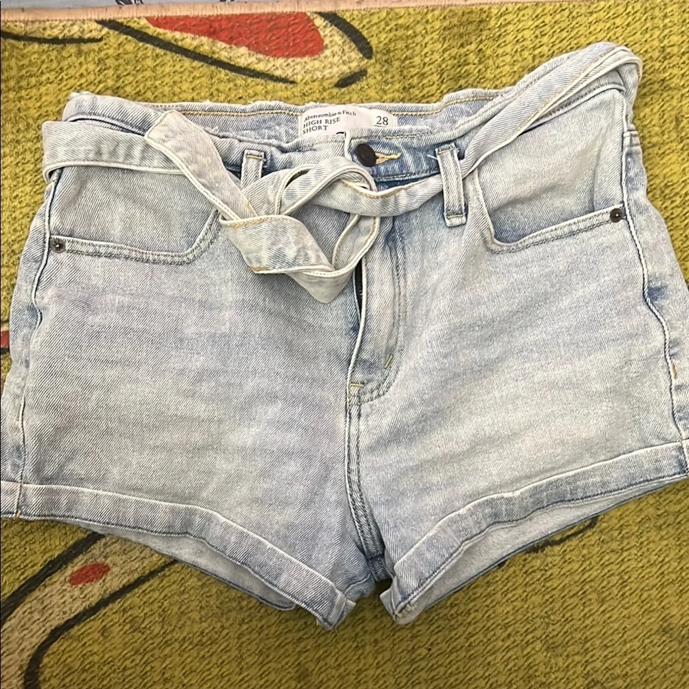 Blue Denim Women Shorts size: 28
